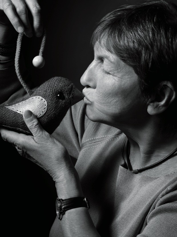 A incrível história da designer de 73 anos que cria brinquedos para crianças com deficiências (Foto: Cortesia Joe Kramm/R&Company)