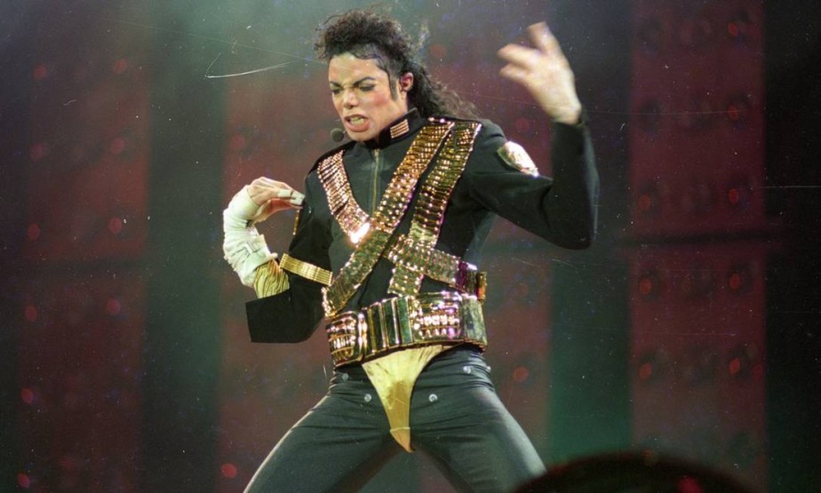 Michael Jackson se apresenta no Estádio do Morumbi, São Paulo, em outubro de 1993