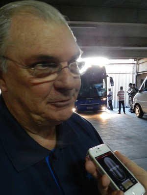 Presidente do Cruzeiro  Gilvan de Pinho Tavares, em Uberlândia (Foto: Felipe Santos/GLOBOESPORTE.COM)
