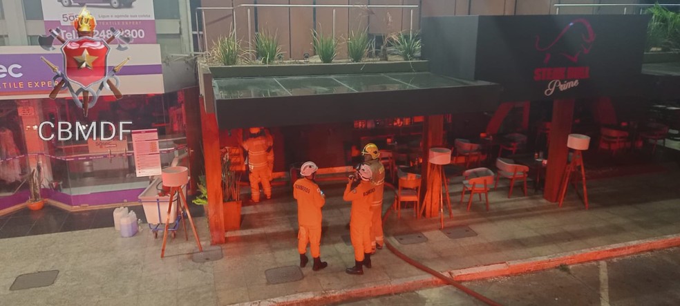 Incêndio atinge Gilberto Salomão, em Brasília — Foto: CBMDF/Divulgação