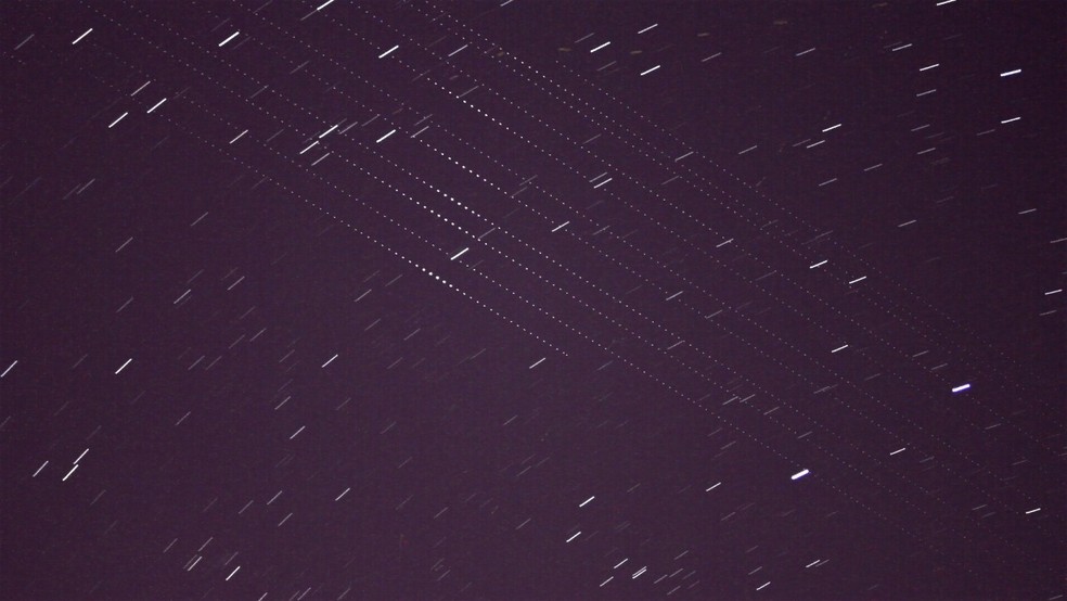 Trem De Satelites Da Spacex E Visto No Ceu De Brasilia Distrito Federal G1