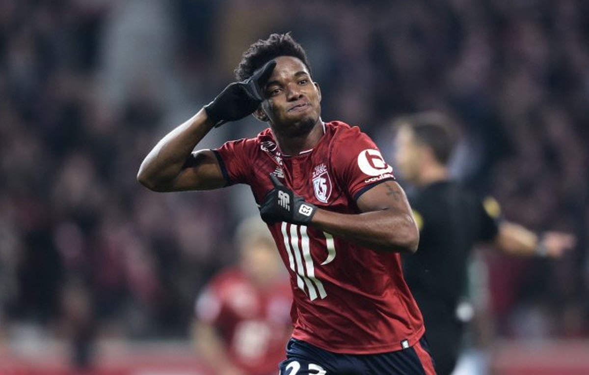 Thiago Mendes está perto de trocar o Lille pelo Lyon, de Sylvinho e