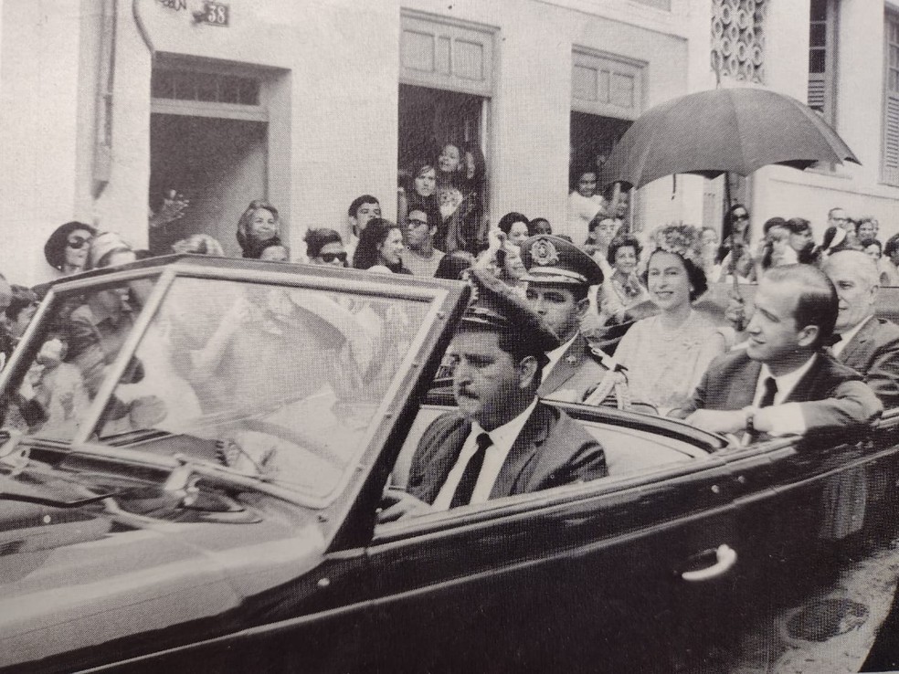 Antônio Cestari conduziu a Rainha pelas ruas de Salvador, BA — Foto: Daniel Cestari/Arquivo Pessoal