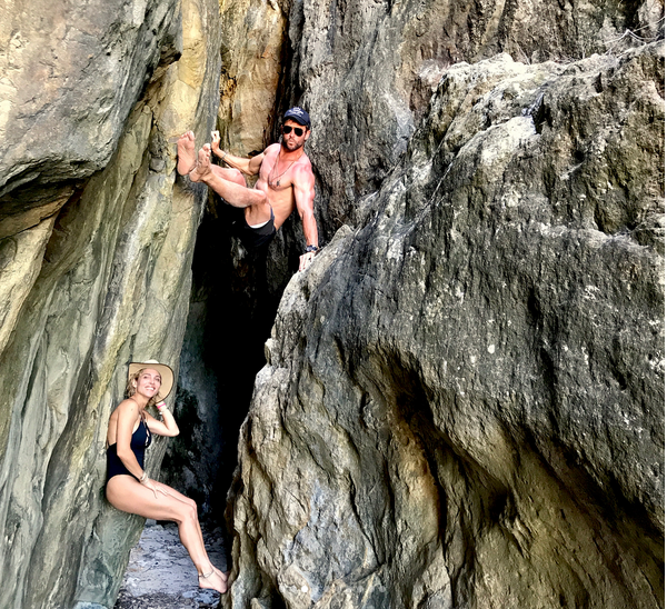Chris Hemsworth e a esposa Elsa Pataky em uma ilha particular na Austrália (Foto: Reprodução instagram)
