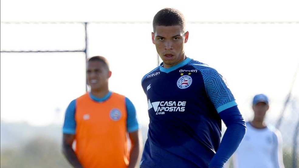 Patrick Verhon no treino desta sexta-feira, na Cidade Tricolor — Foto: Divulgação/EC Bahia