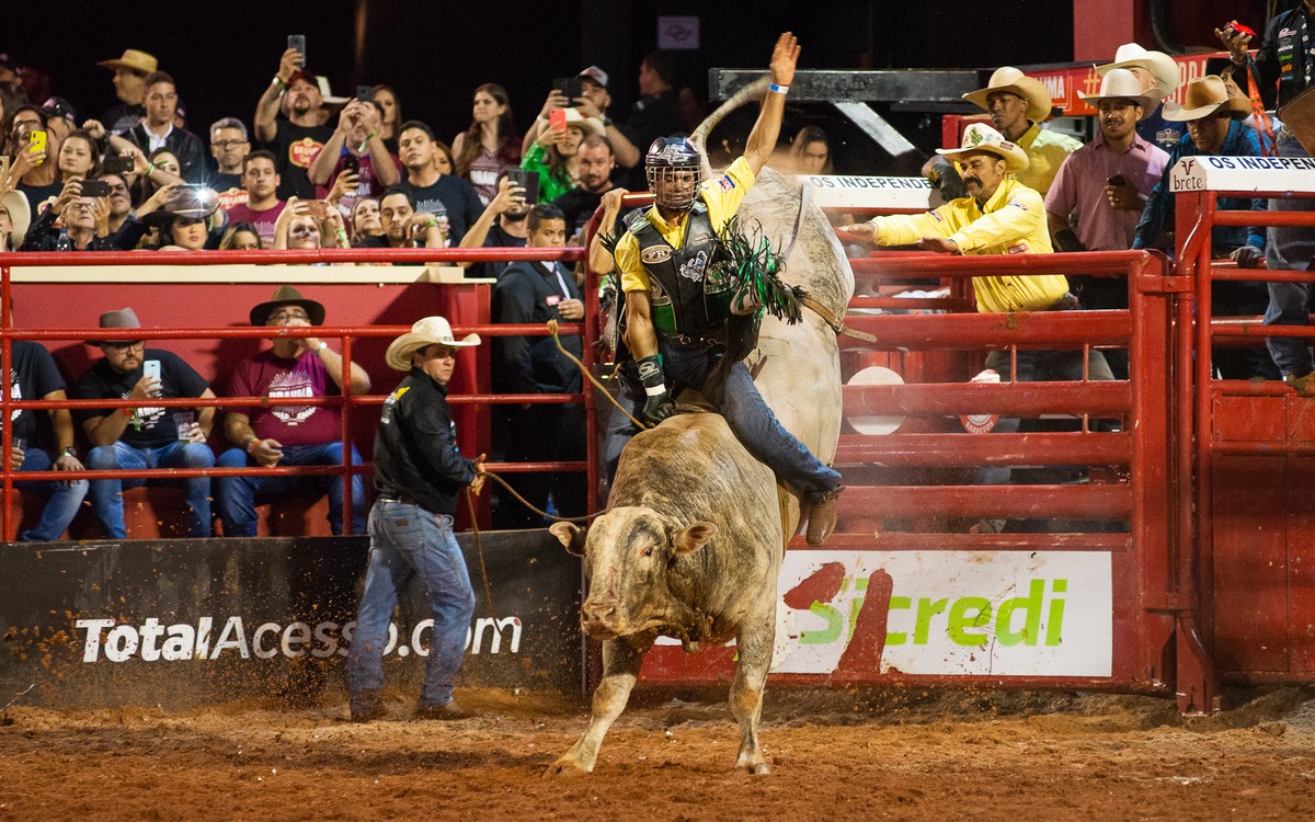 Barretos 2019 abertura do Rodeio Internacional; FOTOS Festa do Peão