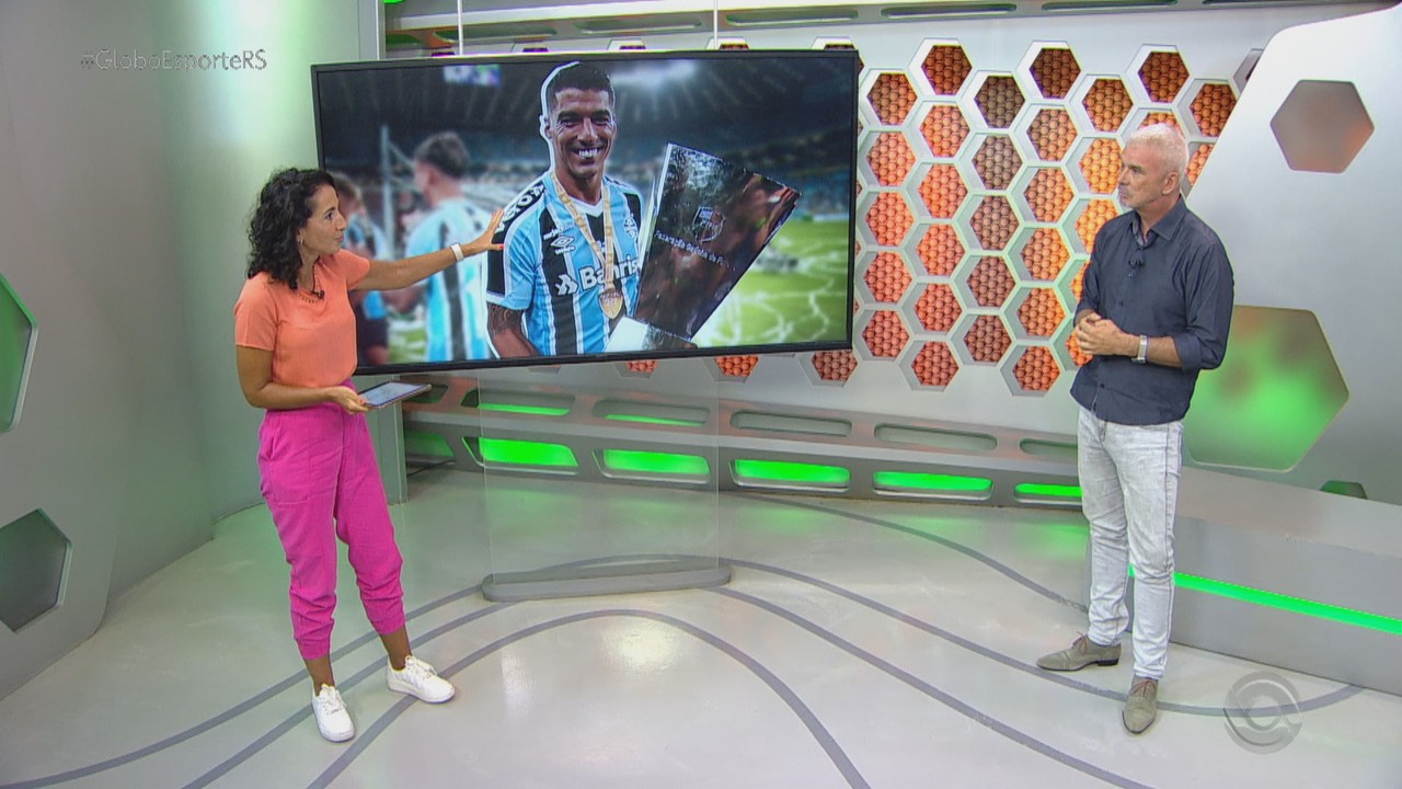 Mauricio Saraiva analisa fala sobre o título do Grêmio e estreia de Suárez