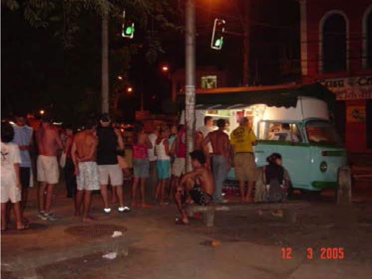 The Matus family wagon serving the public in Frigizia Square in 2005 (Image: personal collection)