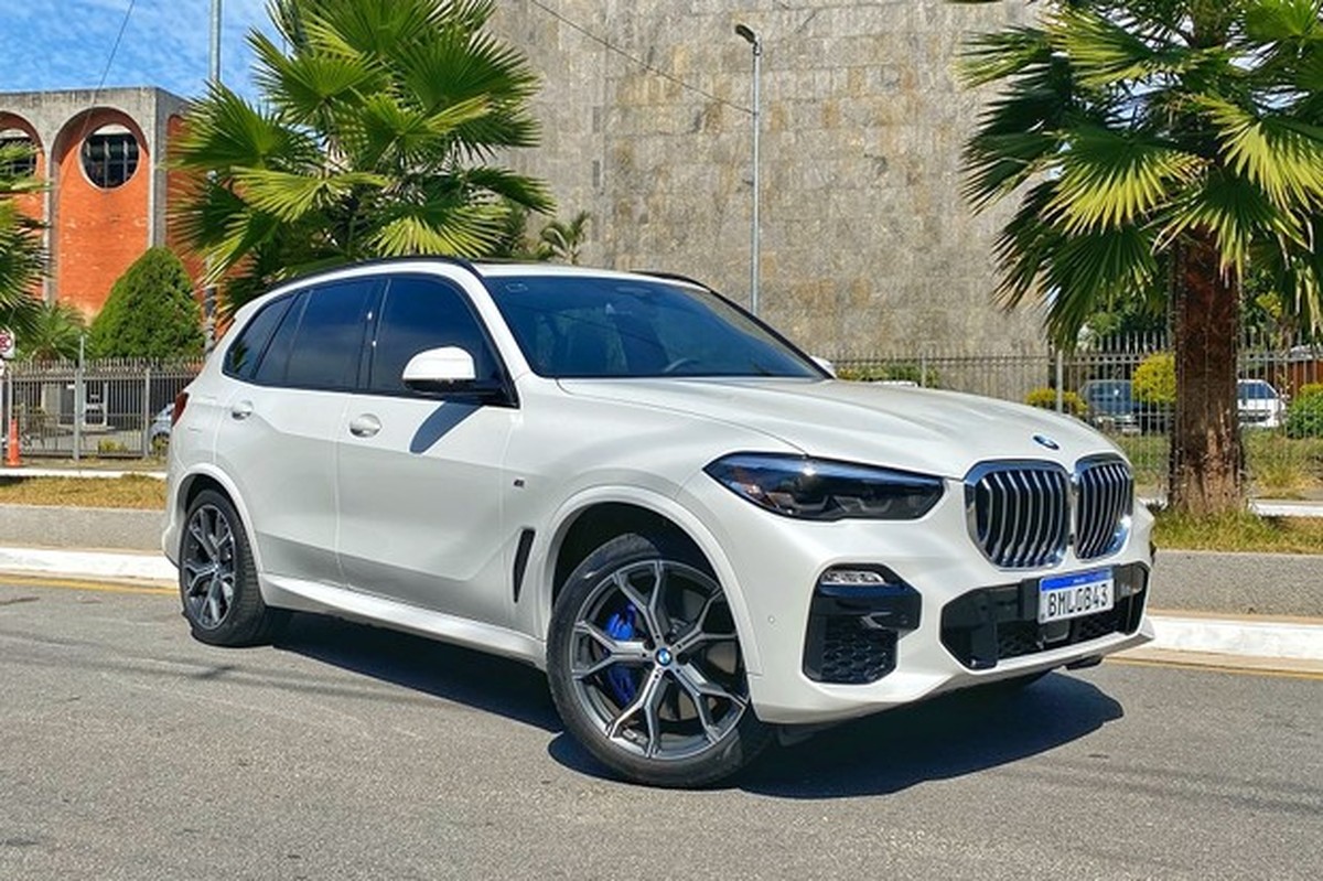 Exclusivo aceleramos o BMW X5 híbrido que tem consumo de carro 1.0 e é