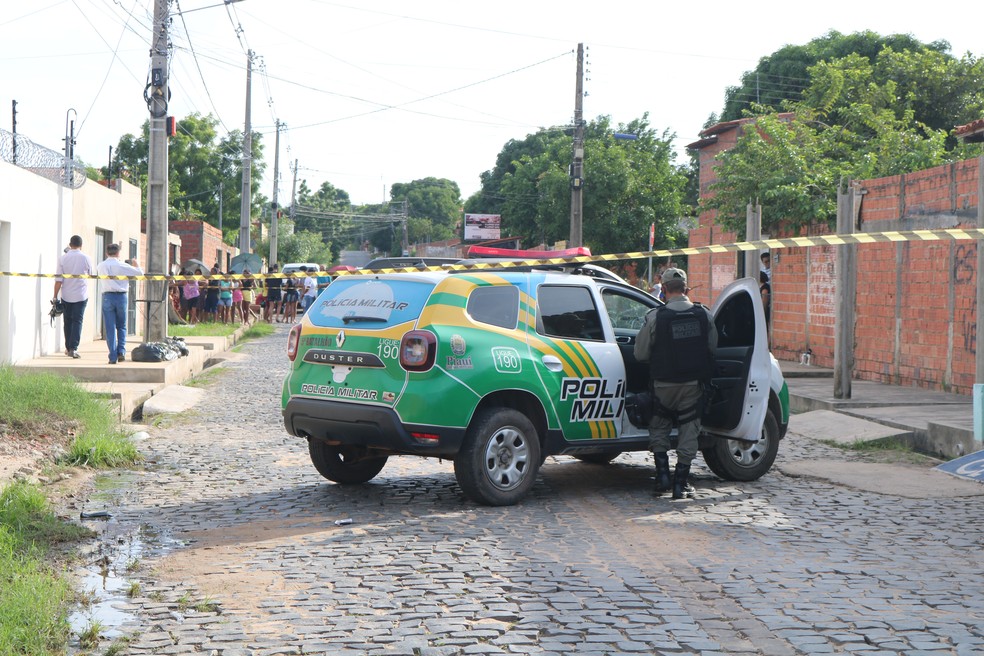 Comerciante de 37 anos é perseguido e morto a tiros na Zona Leste de Teresina  — Foto: Andrê Nascimento/ g1 Piauí