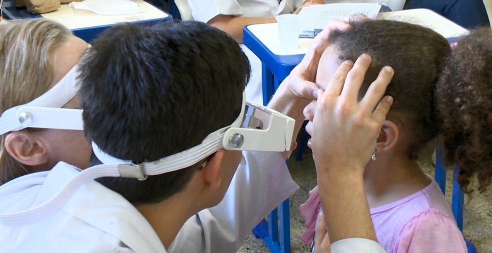 Tratamento oftalmológico em Vitória  — Foto: Reprodução TV Gazeta 