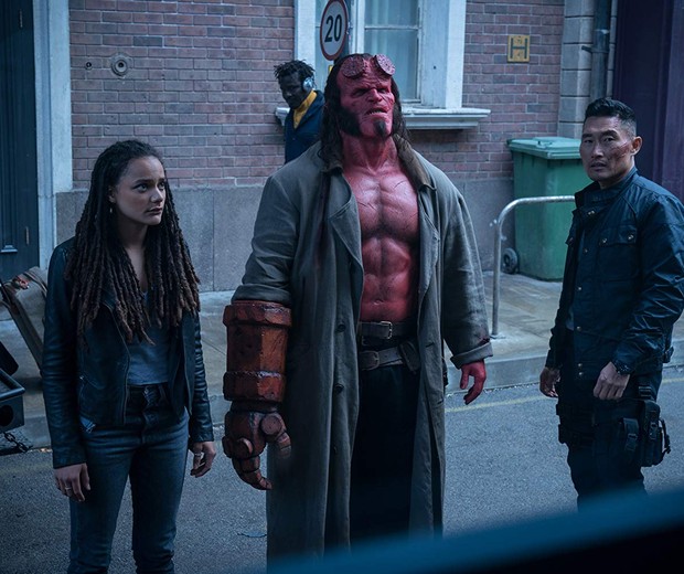 Sasha Lane, David Harbour e Daniel Dae Kim em Hellboy (Foto: Divulgação)