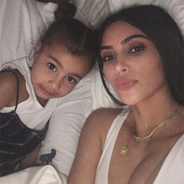 Kim Kardashian e North West (Foto: Reprodução/Instagram)