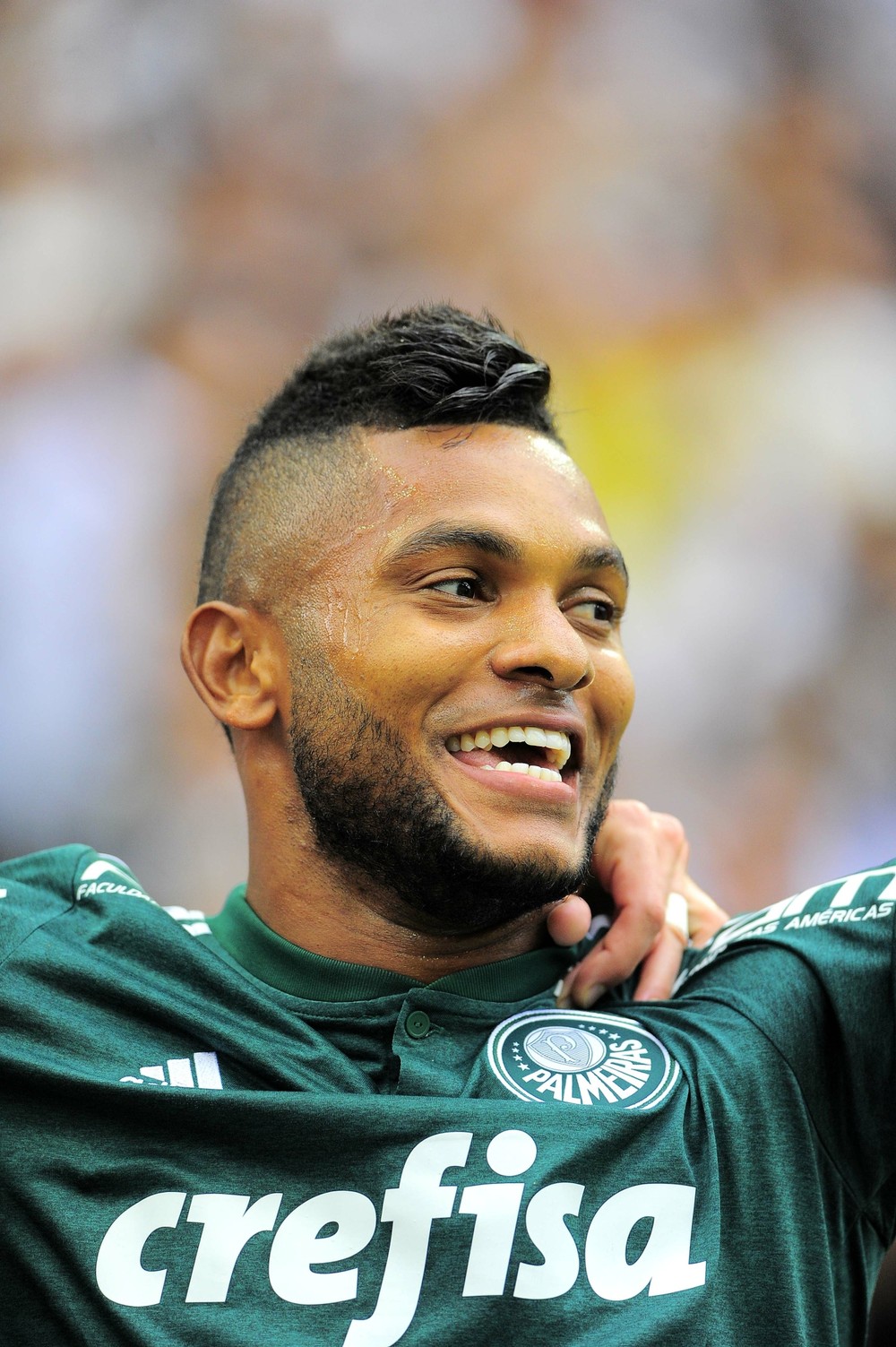 Confusão, intensidade e gol: ligado no clássico, Borja decide em volta ao Palmeiras