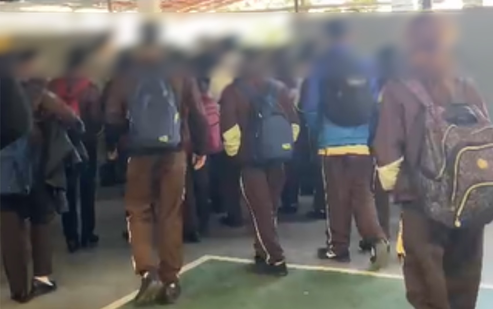 Defensoria Pública apura denúncias de que colégio militar proibiu alunos de usarem agasalho que não fosse do uniforme