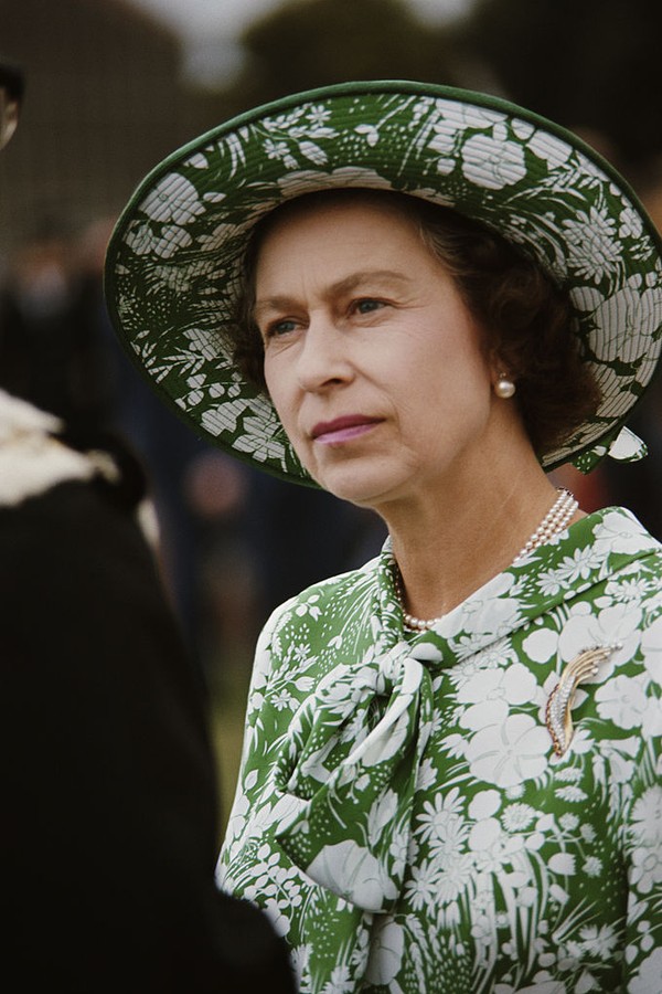 Queen Elizabeth II during her visit to New Zealand, 1977. (Photo by Serge Lemoine/Getty Images) (Foto: Getty Images)