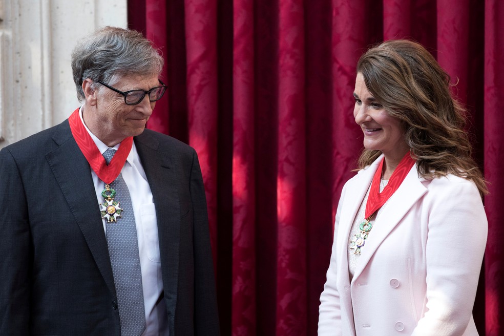 Bill Gates e Melinda Gates em Paris, na França, em 21 de abril de 2017.  — Foto: REUTERS/Kamil Zihnioglu