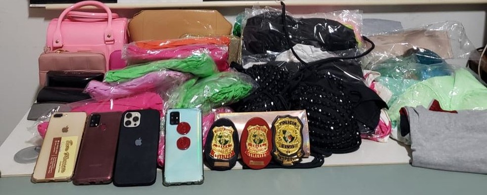 Objetos adquiridos por meio de falso comprovante de transferência PIX foi recuperado e devolvido às vítimas — Foto: SSPDS