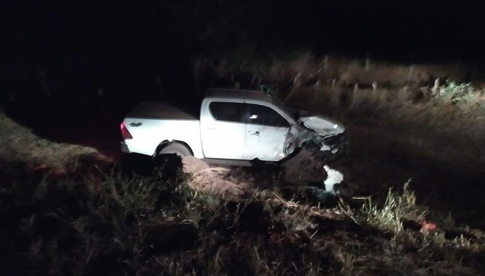 Caminhonete atingiu trÃªs motos na BR-405; cinco pessoas morreram â Foto: Thiago AragÃ£o