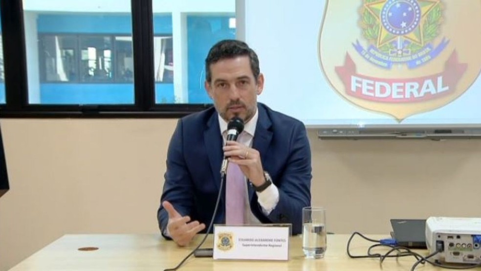 Delegado da PF no Amazonas, Eduardo Fontes, durante coletiva nesta sexta-feira, em Manaus.  — Foto: Reprodução/Rede Amazônica