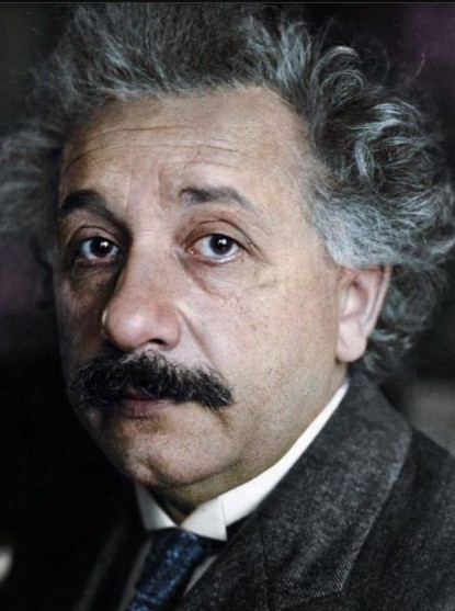 Albert Einstein foi um cientista alemão que desenvolveu as teorias gerais e especiais da relatividade (Foto: Reprodução/marinamaral)