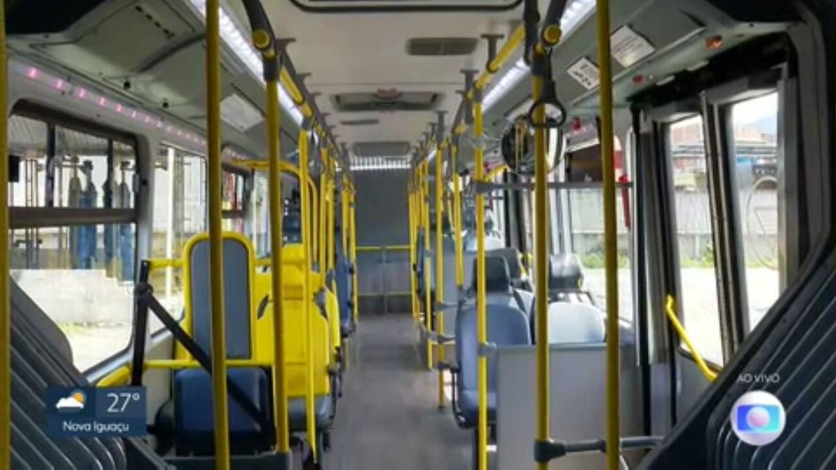 Novos Modelos Do Brt Têm Cabine De Proteção Para Motoristas