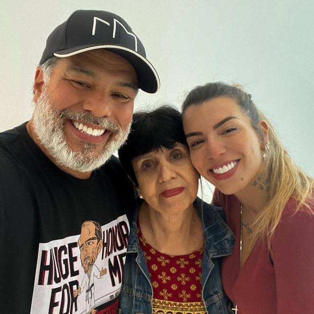 Maurício Mattar com a mãe, Liedir, e a filha, Petra (Foto: Reprodução/ Instagram)