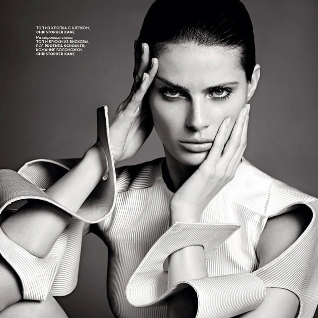 Isabelli Fontana na Vogue da Rússia (Foto: reprodução / instagram)