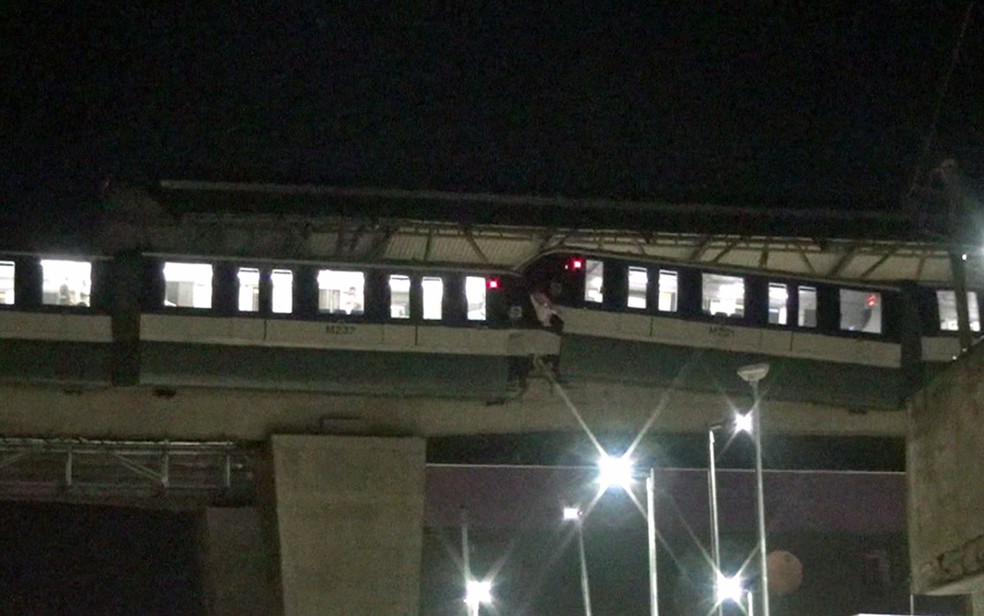 Trens da linha 15-Prata do monotrilho de SP se chocam â€” Foto: ReproduÃ§Ã£o/TV Globo