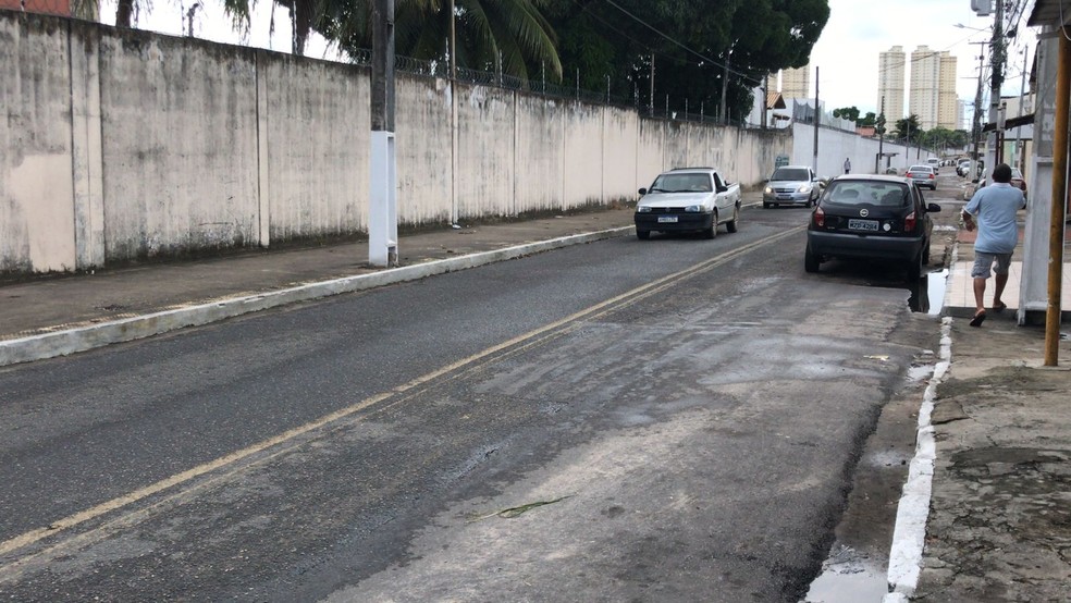 Colisão aconteceu na Rua Manoel de Castro, em Cidade da Esperança, na Zona Oeste de Natal. — Foto: Geraldo Jerônimo/Inter TV Cabugi