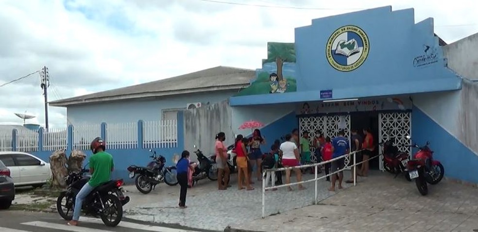 Escolas de Cruzeiro do Sul voltaram com as aulas presenciais nesta segunda-feira (13) — Foto: Reprodução/Rede Amazônica Acre
