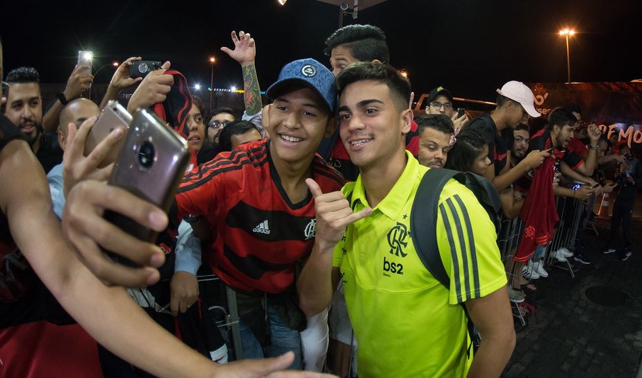 Avaí x Flamengo: com Reinier e festa, time chega a Brasília; veja relacionados e provável escalação