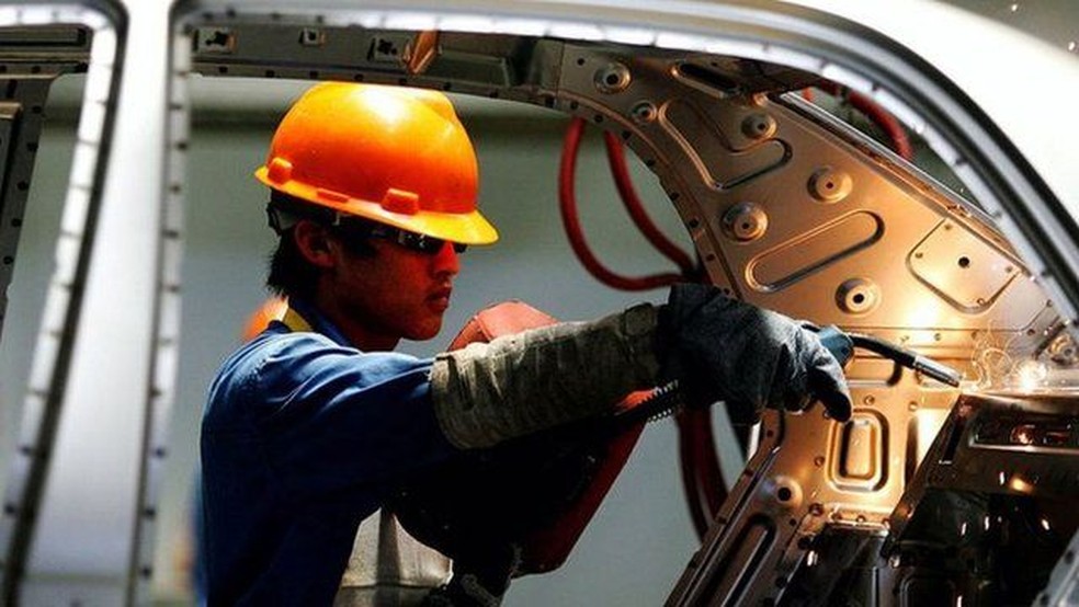 A redução na produção levou fabricantes a priorizar modelos que lhes sejam mais lucrativos — Foto: Getty Images