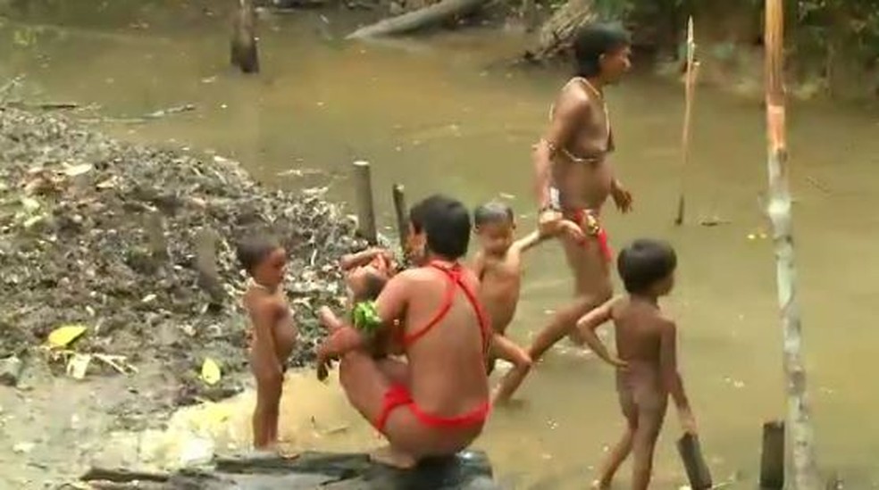 Indígenas do Acre vão receber cestas de alimentos (Foto: Reprodução/Rede Amazônica Acre)