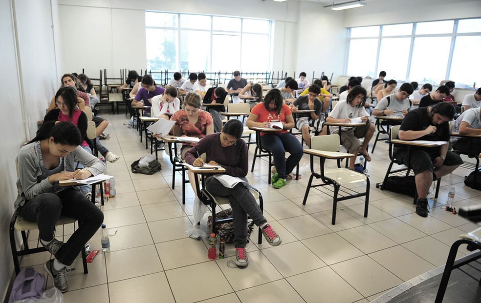 Candidatos fazem prova de vestibular em São Paulo (Foto: Arquivo/Raul Zito/G1)