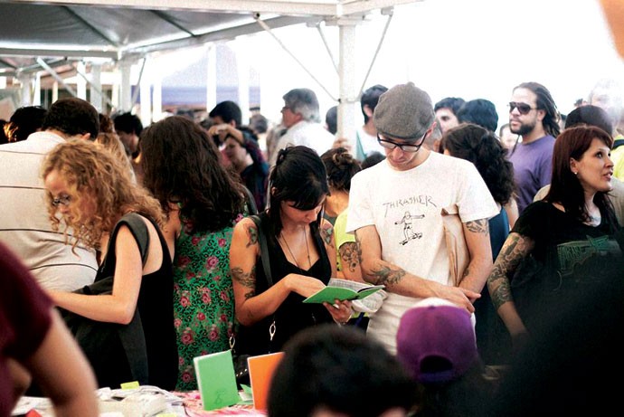 DIA DE FEIRA: Este ano, um evento, em São Paulo, reuniu 10 mil fãs de publicações alternativas (Foto: Divulgação)