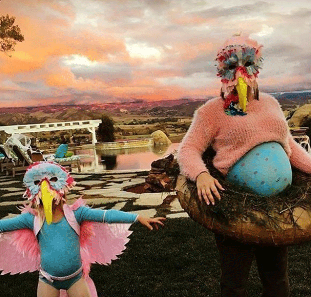A cantora Pink e a filha (Foto: Reprodução / Instagram)