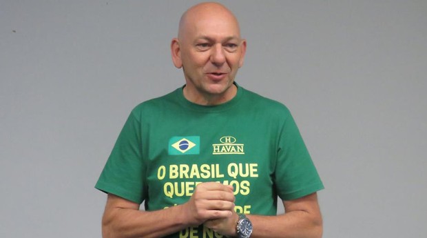 Conseguindo T-shirts da versão ATUALIZADA!! 