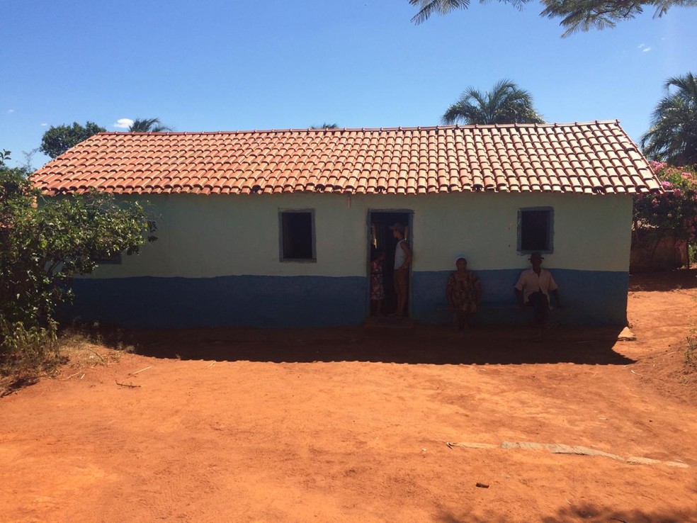 Casa de JesuÃ­ta Rodrigues fica a dois quilÃ´metros da barragem â€” Foto: Juliana Peixoto/G1