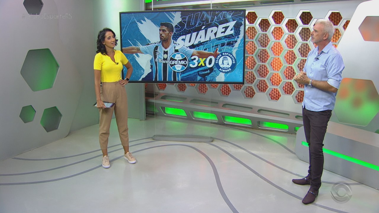 Mauricio Saraiva fala sobre a vitória de Grêmio contra o Aimoré e desempenho de Suárez