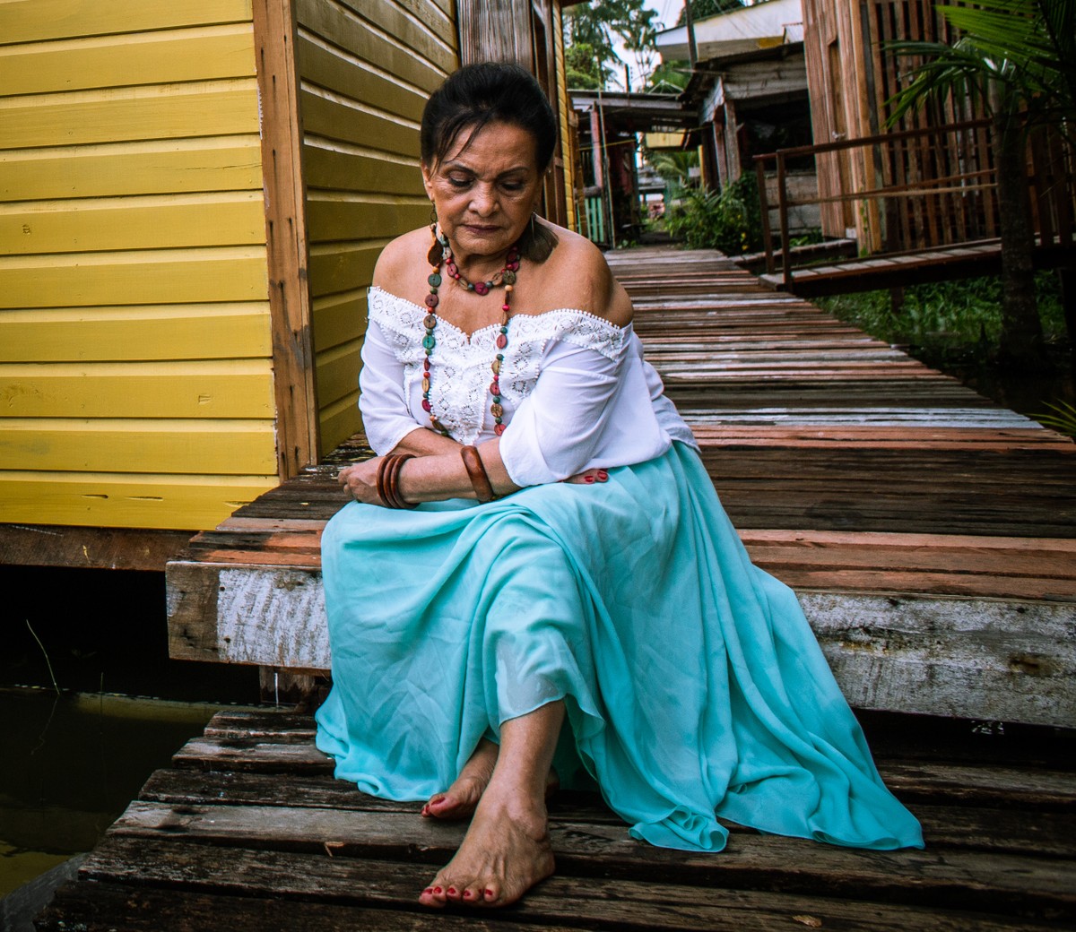 Oneide Bastos exalta a cultura do Amapá em álbum com a voz de Ná Ozzetti e música de Luli & Lucina |  Weblog do Mauro Ferreira