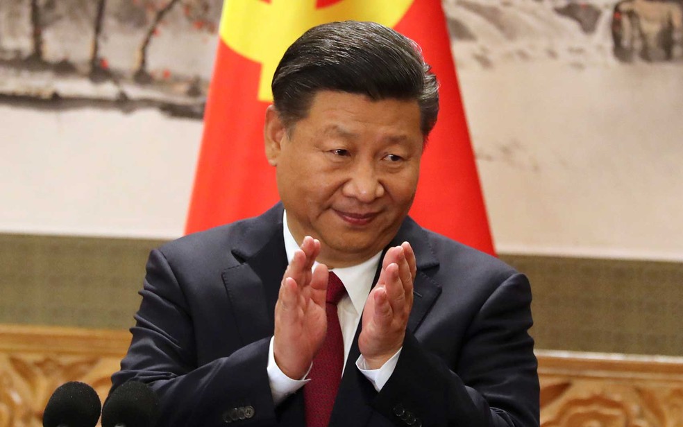 O presidente chinês, Xi Jinping, durante cerimônia no Grande Salão do Povo de Pequim  (Foto: Ng Han Guan / AP Photo)