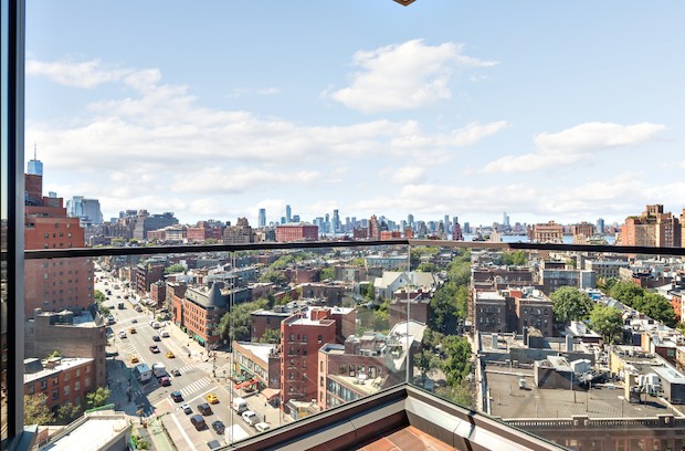 Vista livre do antigo apartamento de Bon Jovi em West Village: raridade na cidade de Nova York (Foto: Compass / Reprodução)