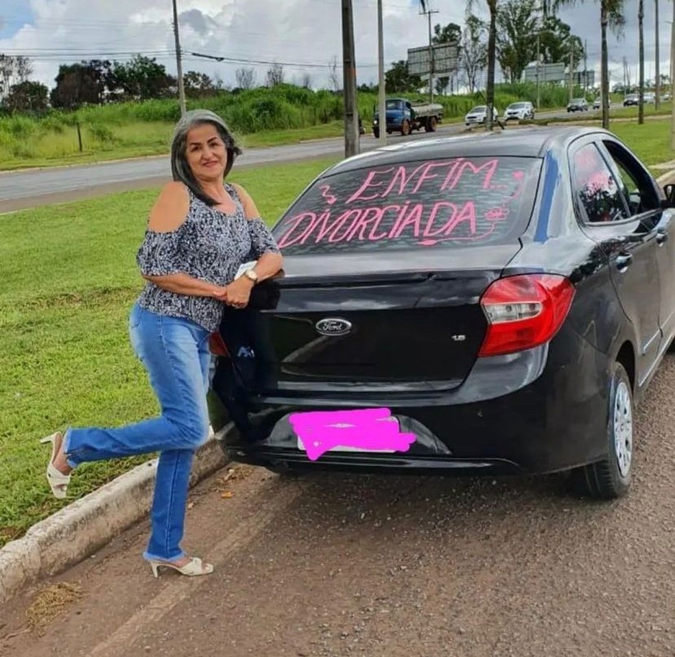 Mulher faz buzinaço para comemorar divórcio de casamento abusivo no DF — Foto: Instagram/Repodução