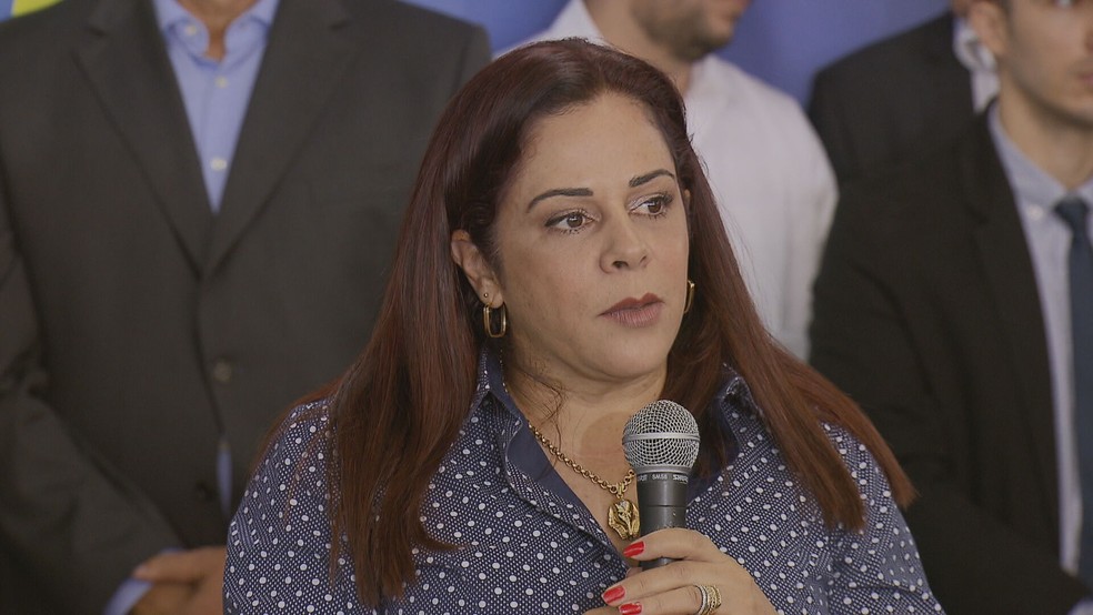  Sandra Gomes Melo, em pronunciamento como chefe da Delegacia Especial de Atendimento à Mulher (Deam I) — Foto: TV Globo/Reprodução 