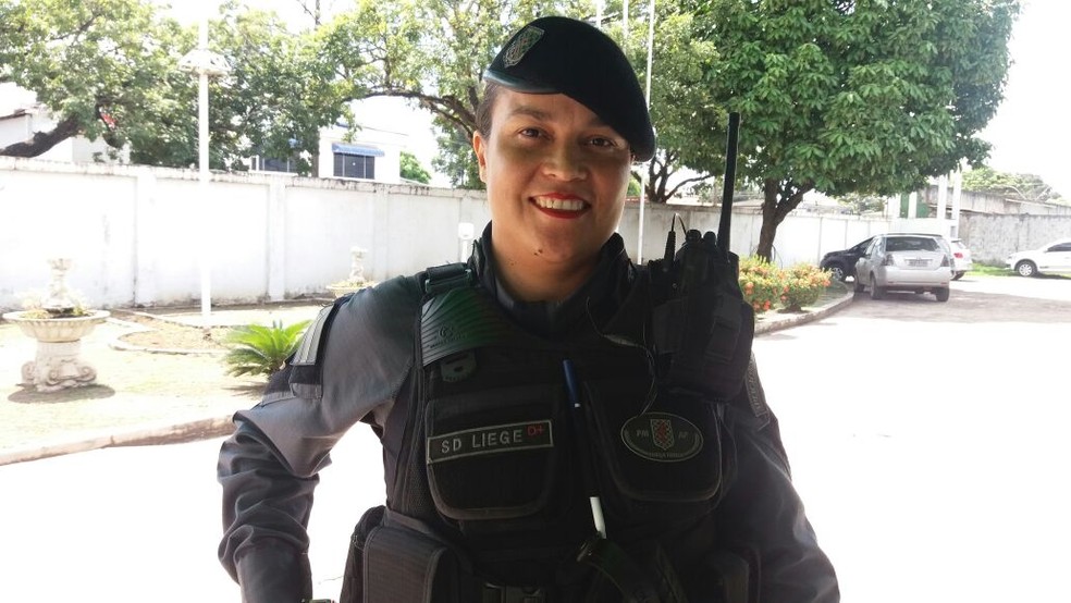 Soldado Liege Espíndola atua há seis anos na PM no Amapá (Foto: Jorge Abreu/G1)