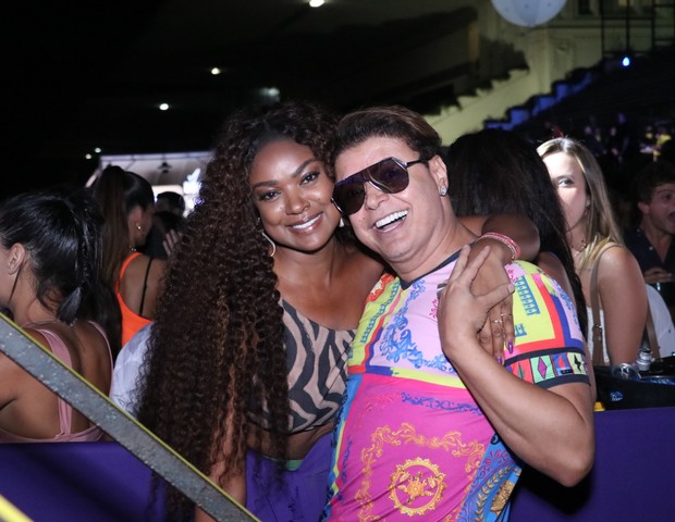 Cris Vianna e David Brazil em show da Anitta (Foto: Beatriz Damy / AgNews)