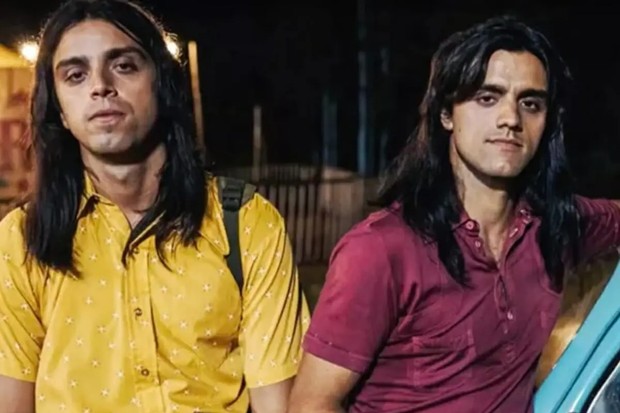 Rodrigo Simas e Felipe Simas como Chitãozinho e Xororó (Foto: Reprodução/Instagram)