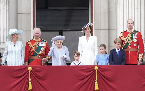 Príncipe William e Kate Middleton falam sobre entendimento de filhos sobre a morte da rainha Elizabeth 