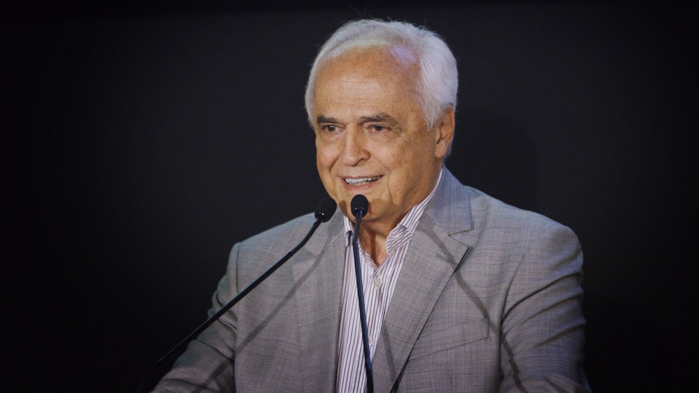Obcecado por títulos, Leco acusa oposição de fazer guerra suja
